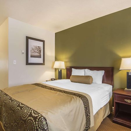 Econo Lodge Inn & Suites High Level Exteriör bild
