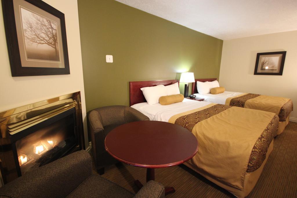 Econo Lodge Inn & Suites High Level Exteriör bild