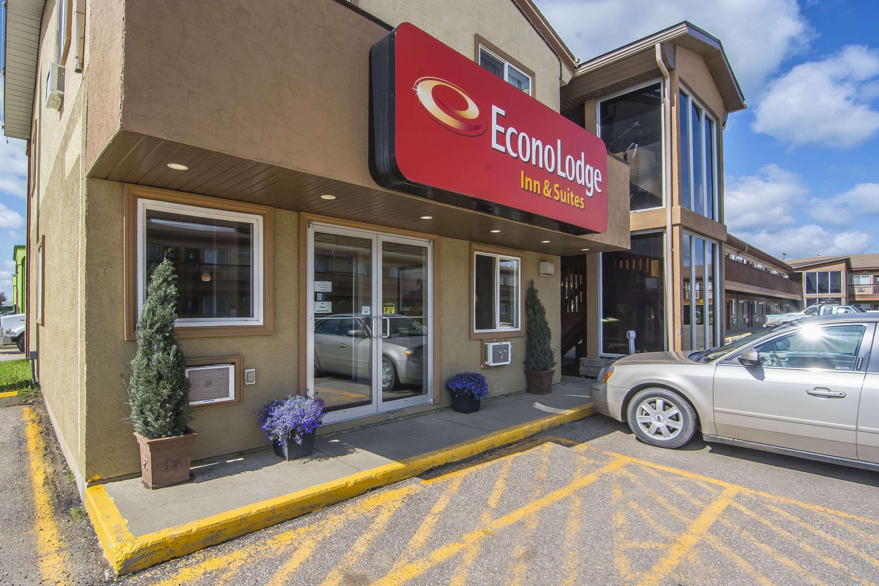 Econo Lodge Inn & Suites High Level Exteriör bild